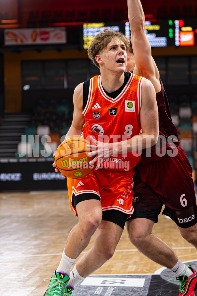 Basketball I Herren I Saison 2025-2026 I ProB Nord I 21. Spieltag I Rasta Vechta II - Iserlohn Kangaroos I 3125 | Moritz Grüß (8, RASTA Vechta II) - Realisiert mit Pictrs.com