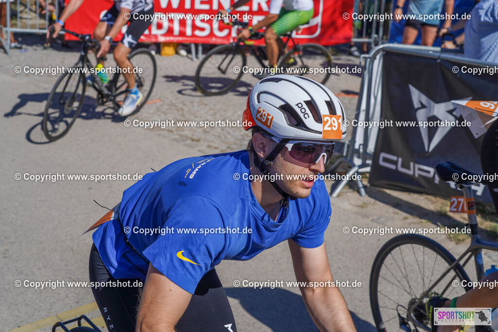 DSC00927 | Vienna Triathlon 2024                                        P3 Event                                                             #yourpictrs #sportshot_your_pictrs                 @Sportshotphotography                                     Photo Credit: www.sportshot.de