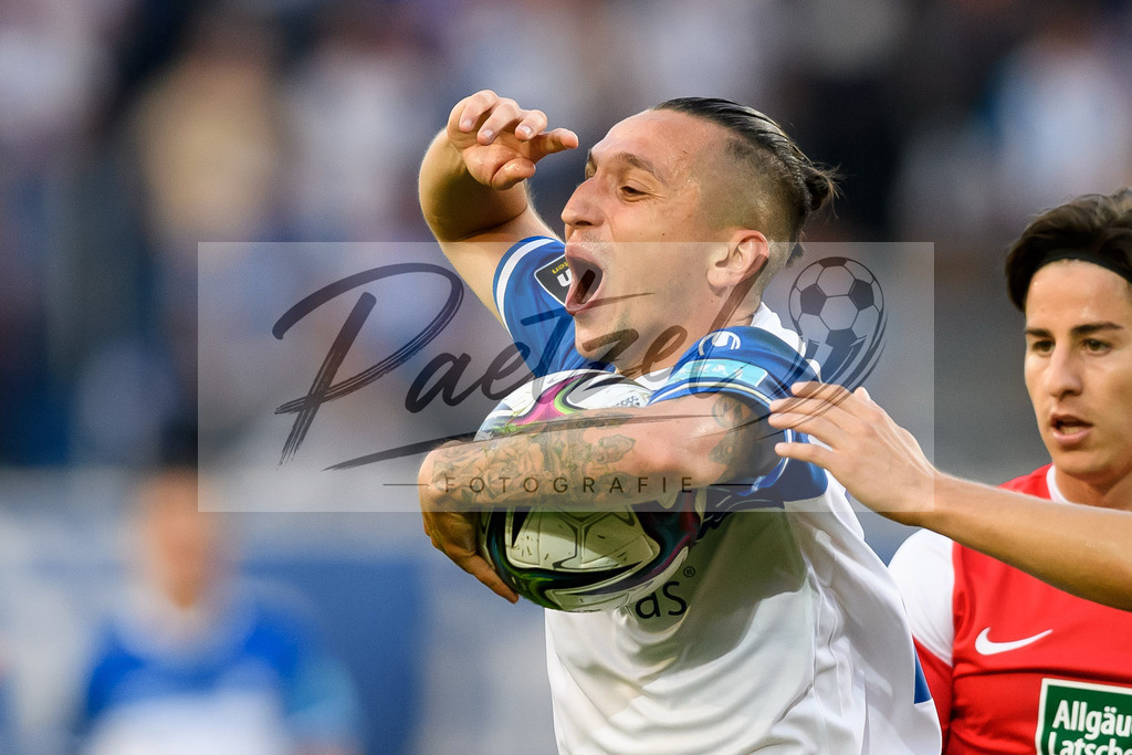 FCMFCK20210904_050 | Fussball, Herren: Barıs Atik (1. FC Magdeburg) enttaeuscht beim Spiel der 3. Liga zwischen 1. FC Magdeburg und 1. FC Kaiserslautern in der MDCC-Arena am 04.09.2021 in Magdeburg, Deutschland.DFB / DFL REGULATIONS PROHIBIT ANY USE OF PHOTOGRAPHS AS IMAGE SEQUENCES AND/OR QUASI-VIDEO. - Realisiert mit Pictrs.com