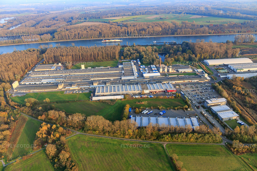 Luftbild: Industriegebiet Konrad-Nolte-Straße mit Zimmerei Knaus - Johann Knaus & Viktor Knaus GbR und Tobias Wünschel aus Westen GmbH in Germersheim im Bundesland Rheinland-Pfalz in Deutschland.Foto: IMG_104514.jpg vom 03.11.2017 durch Werner Riehm/FLY-FOTO.deZimmerei Knaus: Ihr Meisterbetrieb mit Ideen, Herz und Knowhow - StartTobias Wünschel GmbH M\xc3\xb6belfertigteile