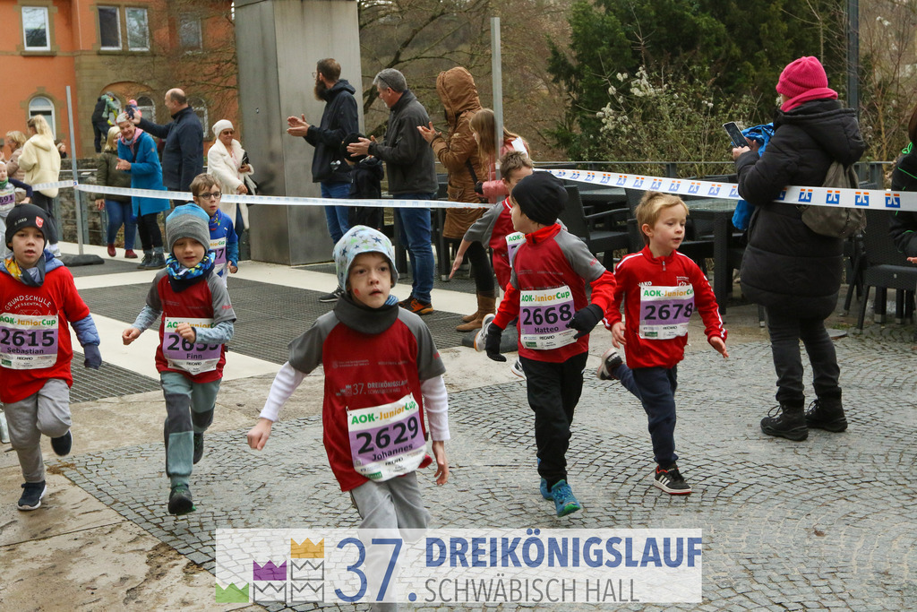 AOK JuniorCup 400m | 3Koenigslauf 2023 - Realisiert mit Pictrs.com