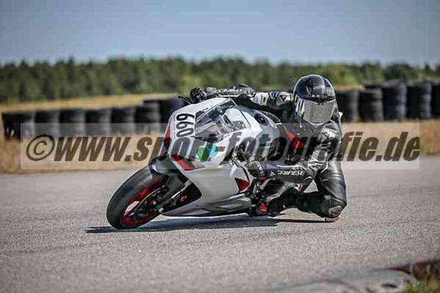 pubi5143 | Professionelle Fotos von Sportveranstaltungen, aber auch Hochzeiten und anderen Events. - Realisiert mit Pictrs.com