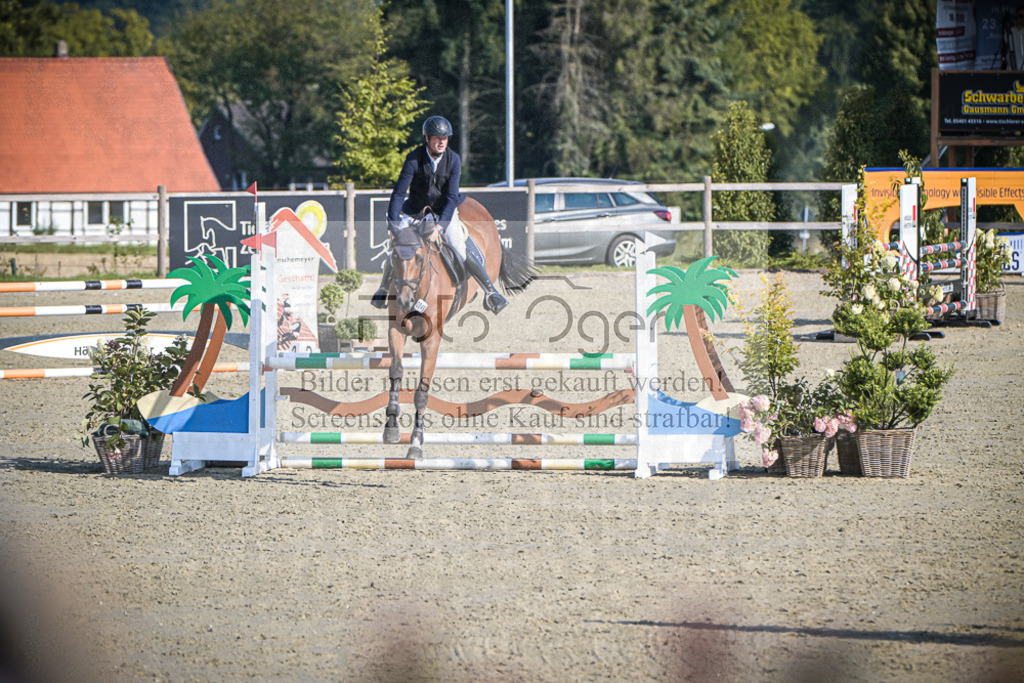 DOS_0101 | Entdecke hochwertige Reitturnierfotos von Foto Oger. Professionell, emotional und authentisch – jetzt Lieblingsmomente im Shop bestellen.Deutschlandweite Turnierfotografie. - Realisiert mit Pictrs.com