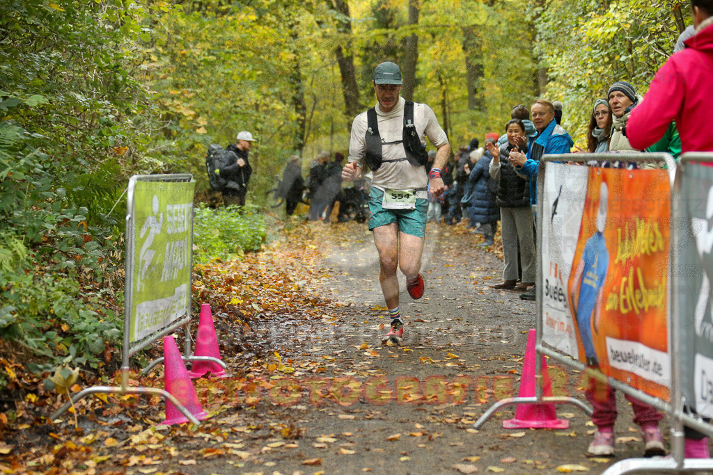 251026_1211_EX1_9971 | Sportfotografie im Rhein-Sieg Kreis, Köln, Bonn, NRW, Rheinland Pfalz, Hessen, etc. Unser Tätigkeitsfeld umfasst den Laufsport vom Volkslauf über den Marathon, Duathlon, Triathon bis zum Ultralauf wie Kölnpfad Ultra oder Schindertrail.