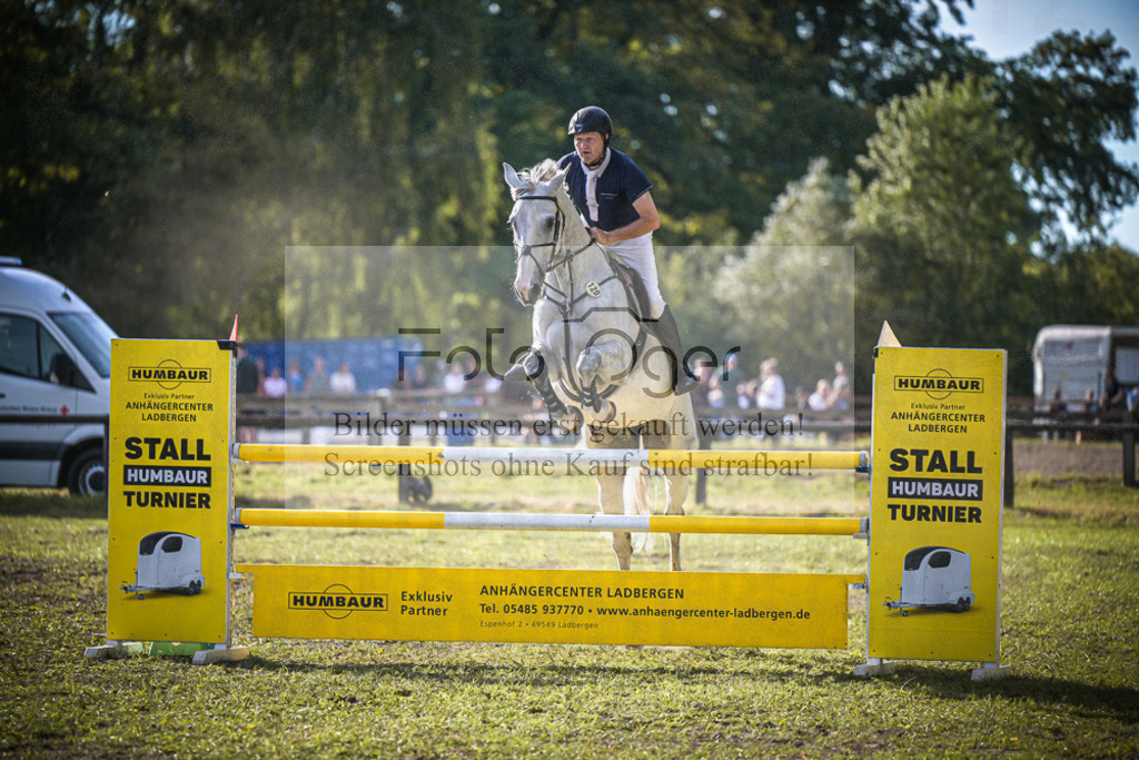 DOS_0463 | Entdecke hochwertige Reitturnierfotos von Foto Oger. Professionell, emotional und authentisch – jetzt Lieblingsmomente im Shop bestellen.Deutschlandweite Turnierfotografie. - Realisiert mit Pictrs.com