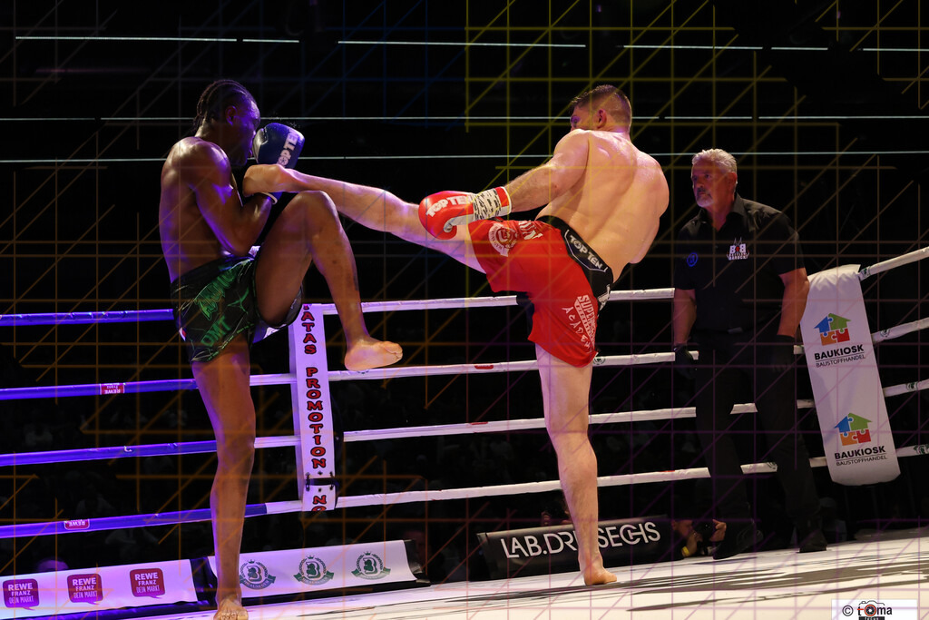 Akingbade vs Braun 25.04.2026 tomafocus Tb00116 | professionelle Sport- und Eventfotografie von Tomafocus – dynamische Bilder, emotionale Momente und hochwertige Aufnahmen für jeden Anlass. - Realisiert mit Pictrs.com