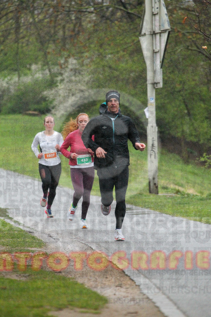 220331_1919_EV4_9431 | Sportfotografie im Rhein-Sieg Kreis, Köln, Bonn, NRW, Rheinland Pfalz, Hessen, etc. Unser Tätigkeitsfeld umfasst den Laufsport vom Volkslauf über den Marathon, Duathlon, Triathon bis zum Ultralauf wie Kölnpfad Ultra oder Schindertrail.