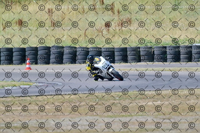 26bc03-0418 | markuskiefer.com - Realisiert mit Pictrs.com
