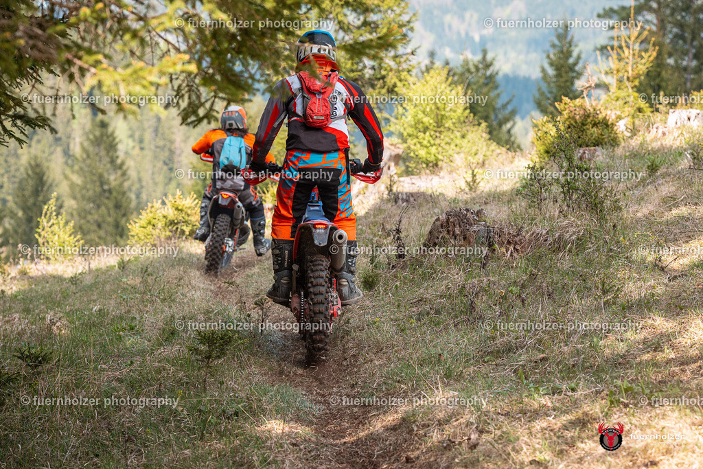 fuernholzer_250501-C2-260 | Fotografische Impressionen von der Red Stag Enduro Extreme by fuernholzer-photography.com. Endurosport in Österreich fotografisch festgehalten von fuernholzer. Auftragsfotografie für Private, Gewerbefotos und Industriefotografie. Eventfotografie, Sportfotografie und Motorsportfotografie. Anbieter von Fotoworkshops, Fototraining, fotografischen Vorträgen und Fotoseminaren.