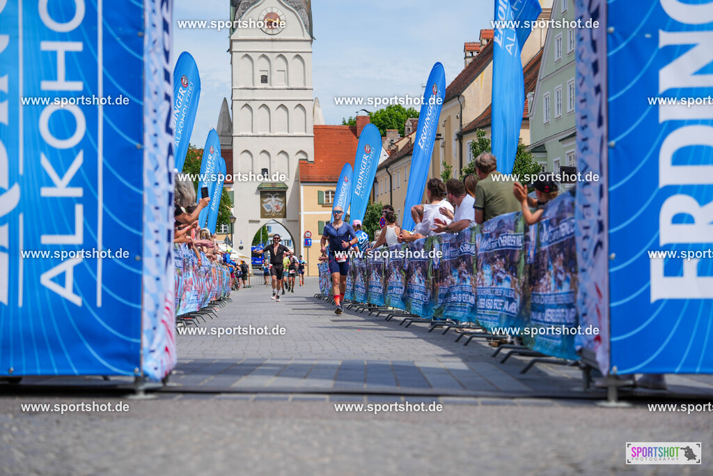 DSC05134 | Stadttriathlon Erding 2025. #yourpictrs #sportshot_your_pictrs @Sportshotphotography #stadttriathlonerding Copyright: www.sportshot.de
