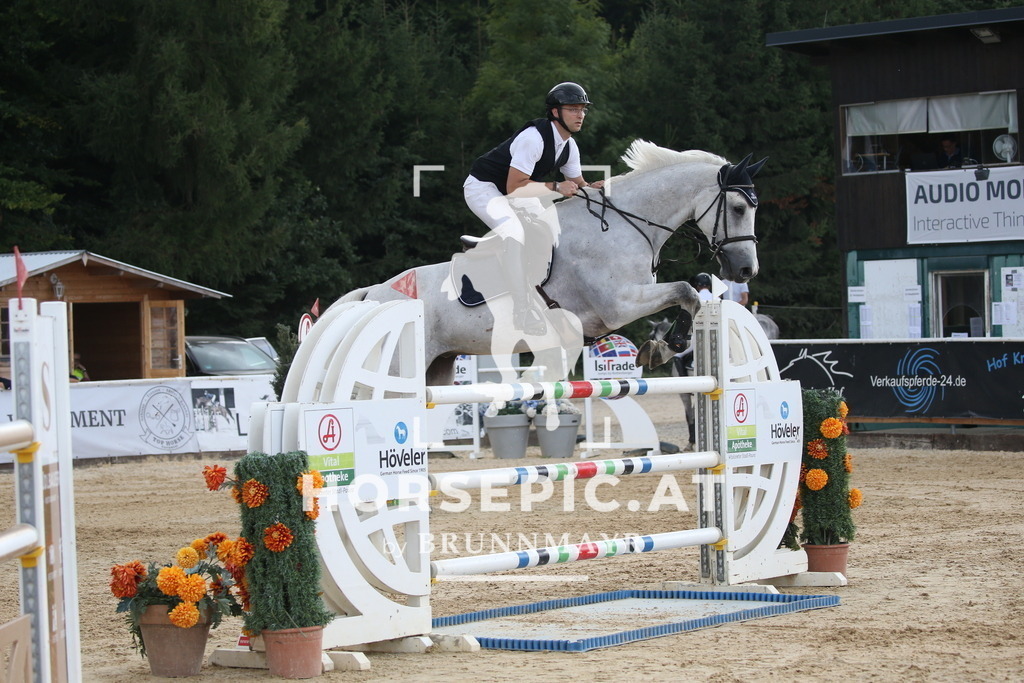 DL2Q5109 | Willkommen bei Brunnmayr - Design & Fotografie – Ihrem Spezialisten für Reitturniere und Pferdeveranstaltungen in Oberösterreich, Salzburg und Bayern! Seit über 17 Jahren sind wir leidenschaftlich dabei.