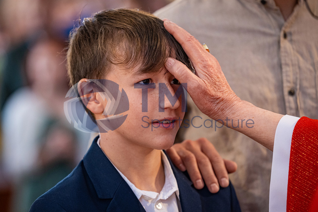 RR5M6364 | Firmung Klagenfurt-Dom 19.05.2024 8 Uhr