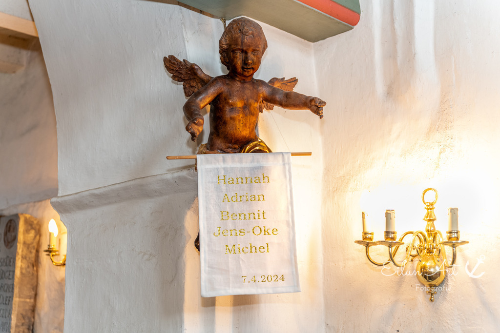 EAF  Kristin _ Marten 25.07.2024-1 | Eilun-Art-Fotografie Levke Martens, ihre Fotografin für Immobilien- und Landschaftsfotografie auf Föhr, Föhrer Motive als Poster, Leinwand, hinter Acrylglas oder stelle dir deinen eigenen Monatskalender zusammen, mit nur einem Klick