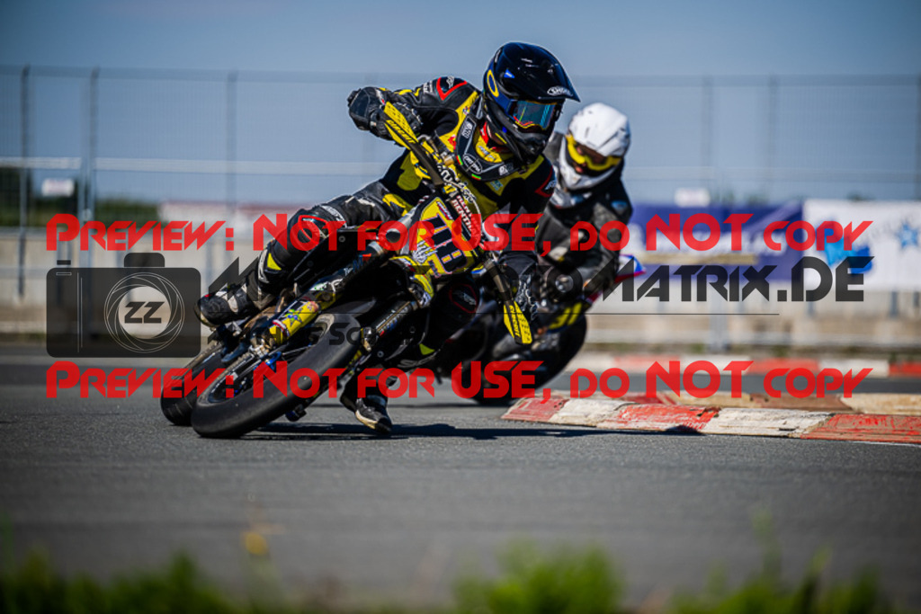 MaZZes_FotoMatrix_220903_1516 | S2