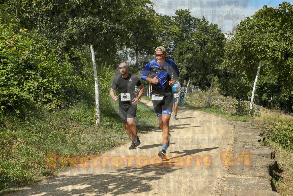 250824_1335_EX1_2894 | Sportfotografie im Rhein-Sieg Kreis, Köln, Bonn, NRW, Rheinland Pfalz, Hessen, etc. Unser Tätigkeitsfeld umfasst den Laufsport vom Volkslauf über den Marathon, Duathlon, Triathon bis zum Ultralauf wie Kölnpfad Ultra oder Schindertrail.