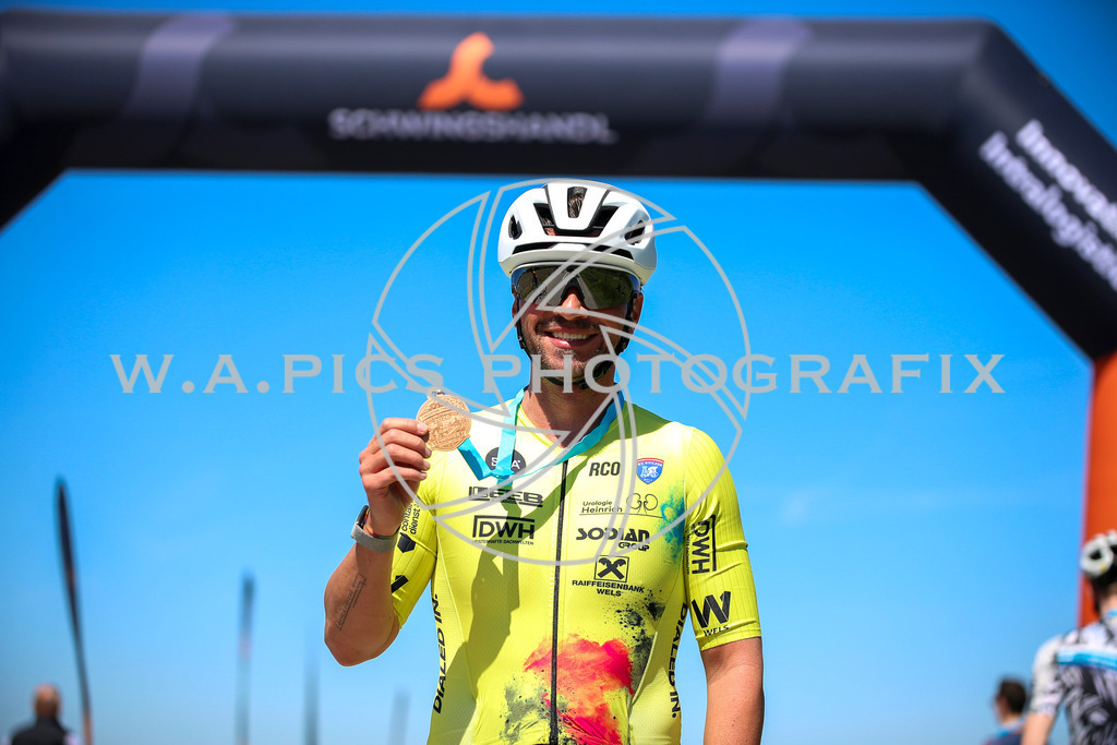 ..... | Wels, 23.04.2026, Kirschblüten Radrennen 2026 , Image shows: Photo: Wapics / Willdoner Andreas