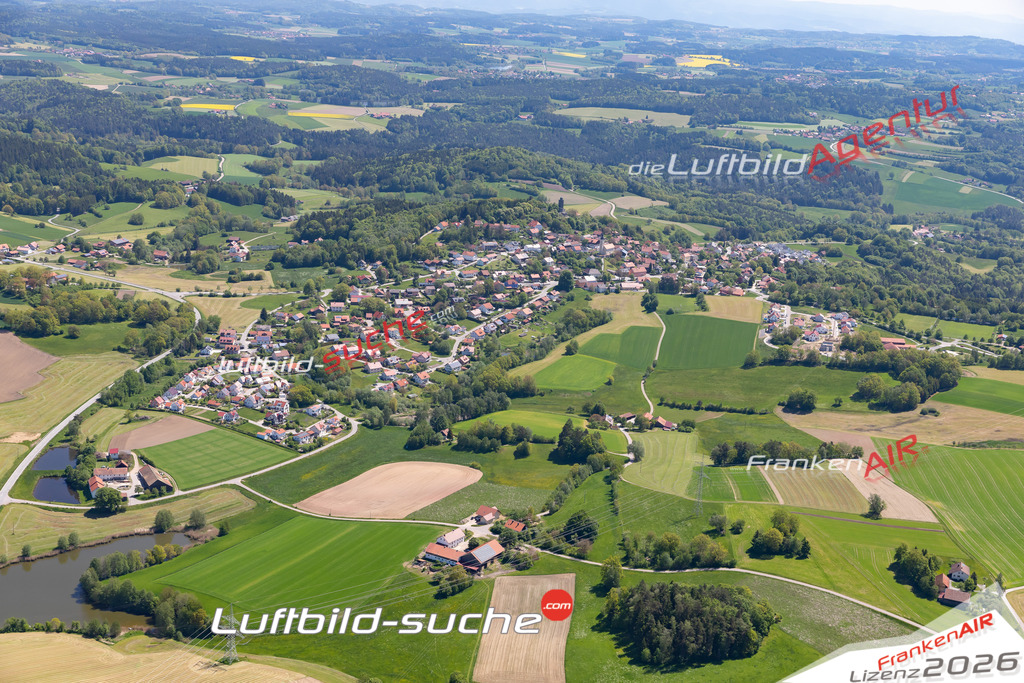 Das Luftbild der Stadt Brennberg wurde 2021 vom Flugzeug heraus erstellt (keine Drohne) Aufnahmehöhe ca.450 Meter- hohe Bildauflösung und Druck-Qualität garantiert!