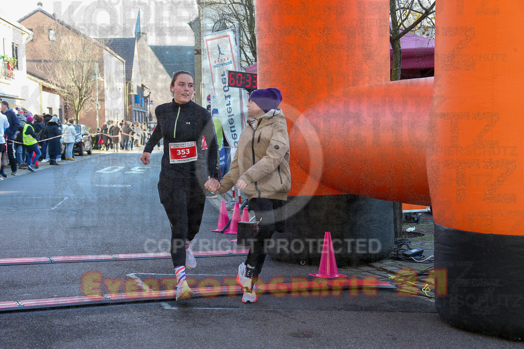 241201_1236_EX1_2884 | Sportfotografie im Rhein-Sieg Kreis, Köln, Bonn, NRW, Rheinland Pfalz, Hessen, etc. Unser Tätigkeitsfeld umfasst den Laufsport vom Volkslauf über den Marathon, Duathlon, Triathon bis zum Ultralauf wie Kölnpfad Ultra oder Schindertrail.