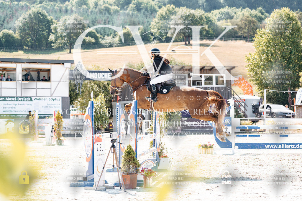 CK908828 | Turnierfotografie Pferdefotografie Trier Rheinland-Pfalz Pferdesport Reitsport Tierfotografie Sportfotografie Pferdevideo Pferdevideografie Equestrianvideography equestrianphotography  - Realisiert mit Pictrs.com