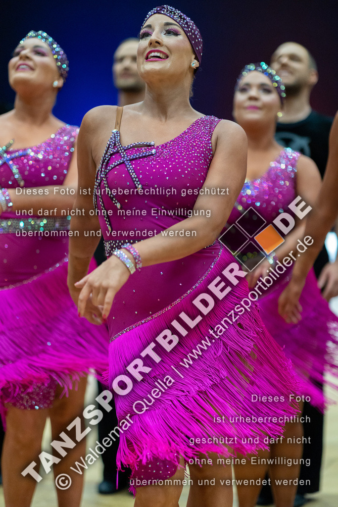 20230114-01266 | Hier finden Sie Tanz Bilder vom Latein und Standard Formationen tanzen. Sportbilder vom Tanzsport. Schöne Fotos und von Weltmeisterschaft, Europameisterschaft, Bundesliga, Regionalliga, Oberliga und Landesliga sowie von GOC Stuttgart, DanceComp, WM Bremen