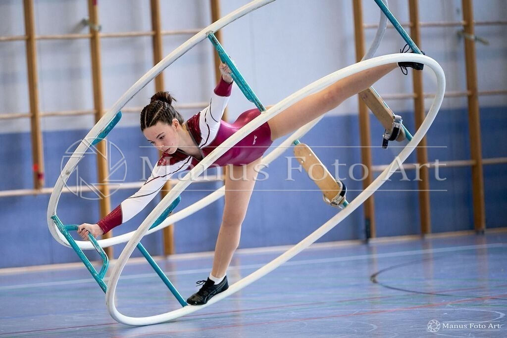 2024-06-20-1-A-DSC01446 | Professionelle Sportfotografie in Hamburg, Schleswig-Holstein und Niedersachsen – spezialisiert auf Rhönrad, Geräteturnen, Leistungsturnen und rhythmische Sportgymnastik. Bundesweite Begleitung von Rhönrad-Events. Jetzt Sport-Fotos - Realisiert mit Pictrs.com