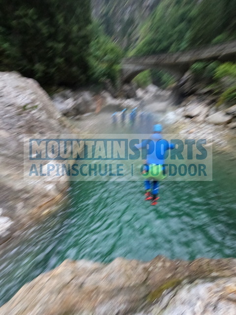 GOPR3704 | Bestelle die Bilder deines Berg- oder Wasser-Abenteuers mit Mountain Sports bequem von zu Hause aus direkt über unseren Online Fotoshop von pictrs.com. - Realisiert mit Pictrs.com