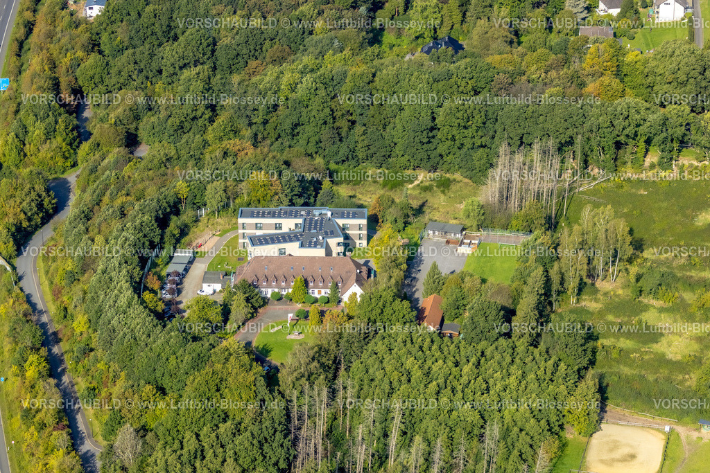 Arnsberg230904657 | Luftbild, KInder- und Jugendhaus Marienfrieden, Neubau zweites Gebäude, Hüsten, Arnsberg, Sauerland, Nordrhein-Westfalen, Deutschland
