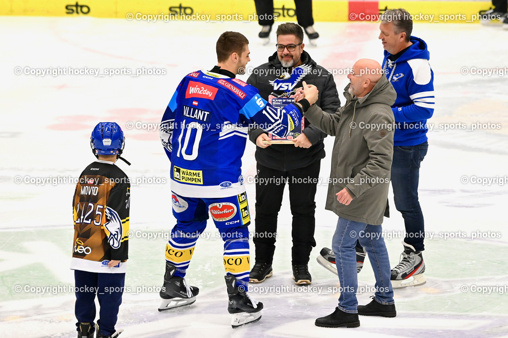 EC IDM Wärmepumpen VSV vs. HC Pustertal | Thomas Springer Regionalmedien Kärnten, EC VSV Hallensprecher Gerhard Oberrauner, EC IDM Wärmepumpen VSV vs. HC Pustertal, #10 VALLANT Thomas EC VSV, Ehrung Spieler des Monats, EC IDM Wärmepumpen VSV vs. HC Pustertal am 15.11.2024 in Villach (Stadthalle Villach), Austria, (Photo by Bernd Stefan)