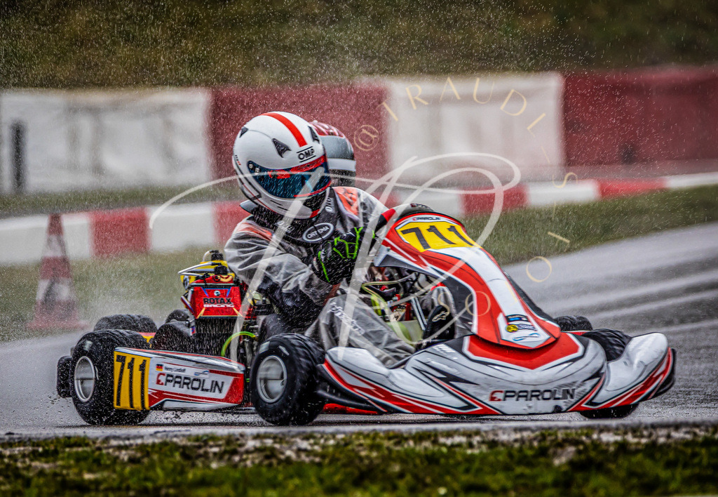 0eb2948aff1045338b8d22ac4854b426 | traudl_s_fotos