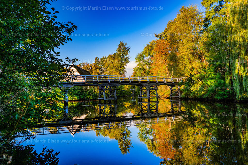 Stade Burggraben Inselbrücke Herbst_ELS_8888201026 Kopie | Fotos aus den Touristenorten aus Norddeutschland. - Realisiert mit Pictrs.com