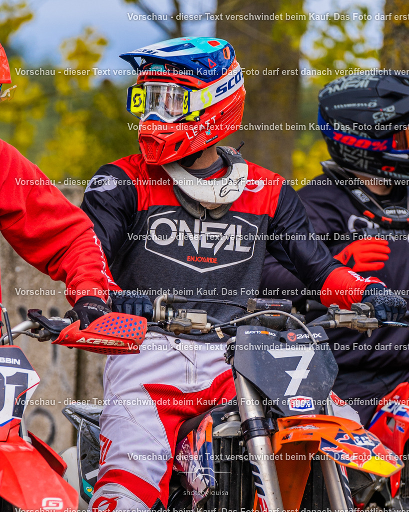10_25_MCBernauerSchleife-6626 | Sportfotografin aus Berlin-Brandenburg mit Fokus auf Motocross. Ich halte deine sportliche Leistung und echte Emotionen auf und neben der Strecke professionell fest. Entdecke die Fotos von deinem Rennen und bestelle sie direkt hier im Shop.