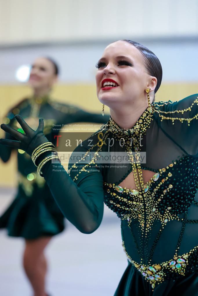 20260307_Solo-Forma_BL2_Nbg09252 | Tanzsportbilder, Standardtanz, Lateintanz, WDSF, DTV, LTVB, dancecomp, goc, hessen tanzt, blaues band der spree, walzer, tango, wiener walzer, slowfox, quickstepp, samba, rumba, cha-cha-cha, paso doble. jive, hd-kroft photography, turniertanzsport