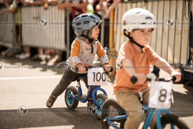 Eierlesen 2026 | Sie wurden bei einem Event oder Sportanlass fotografiert? Hier finden sie ihre Bilder! - Realisiert mit Pictrs.com
