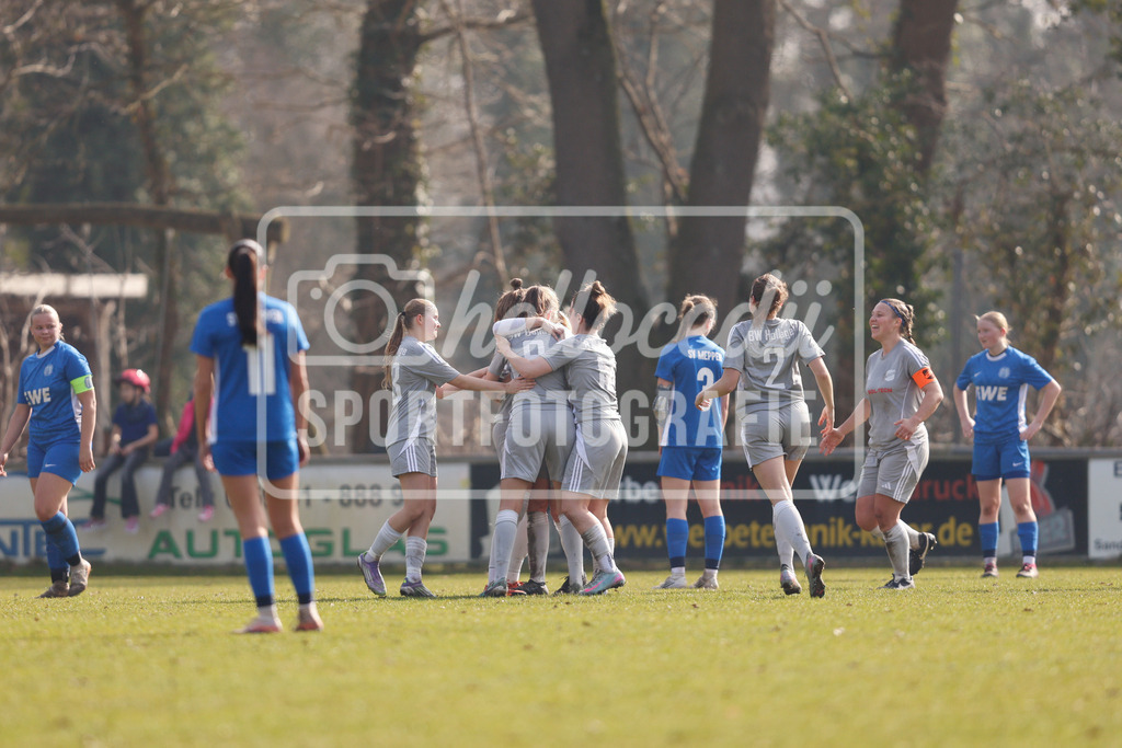 Fußball I Frauen I Saison 2025-2026 I Oberliga Niedersachsen I 15. Spieltag I SV Meppen 1912 e.v. U20 2 - BW Hollage -61 | realhellocedii - Realisiert mit Pictrs.com