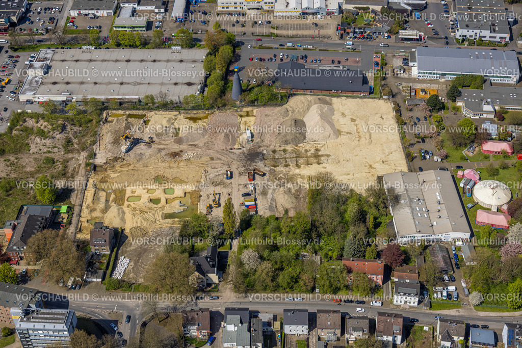 Herne230403071Ost | Luftbild, Geplante Baustelle für Reihenhäuser auf dem Gelände der ehemaligen Schraubenfabrik Knipping Dorn, zwischen Roonstraße und Eschstraße, Baukau, Herne, Ruhrgebiet, Nordrhein-Westfalen, Deutschland