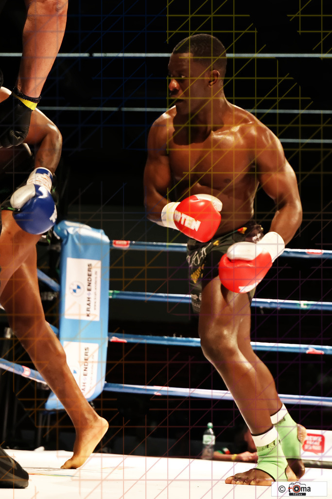 Finale Akingbade vs Kombou 25.04.2026 tomafocus Tb00132 | professionelle Sport- und Eventfotografie von Tomafocus – dynamische Bilder, emotionale Momente und hochwertige Aufnahmen für jeden Anlass. - Realisiert mit Pictrs.com