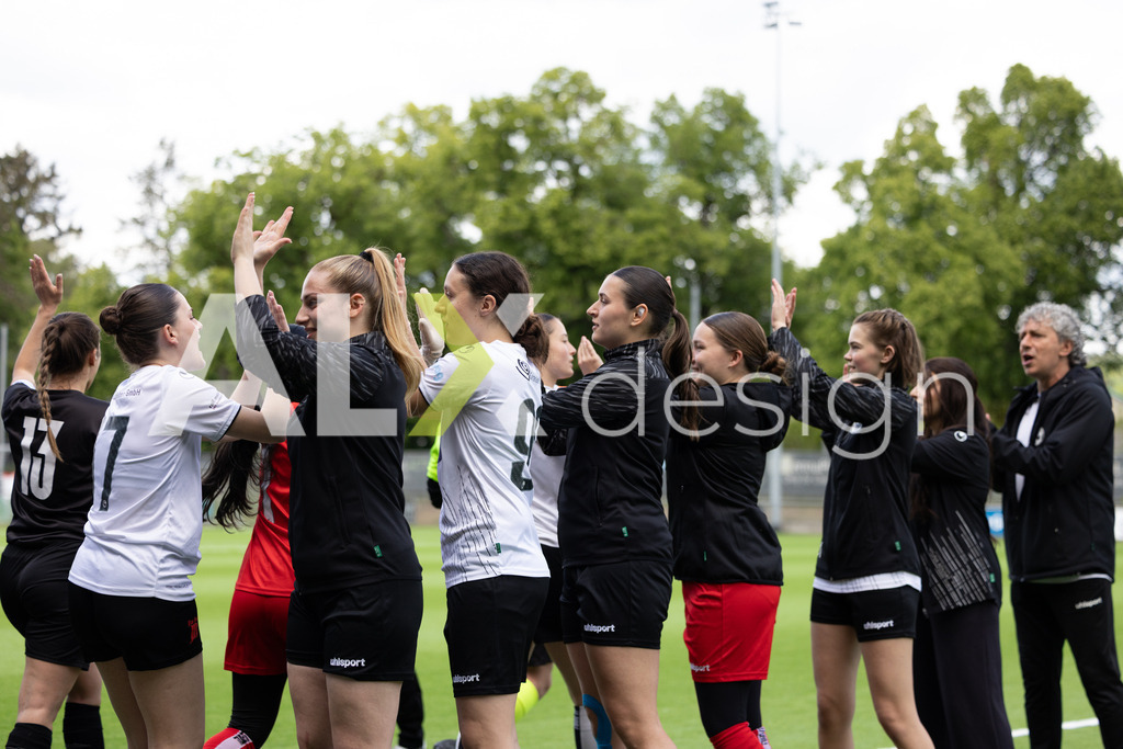 Fußball I Frauen I Saison 2025-2026 I Frauen 3. Liga | FVRZ Gruppe 2 | 18. Spieltag I Spielvereinigung Schaffhausen Damen 1 - Team Furttal Zürich I 17.05.2026 | Hochwertige Sportfotos kaufen & lizenzieren für Medien, Vereine, Agenturen & Sportler:innen. Entdecke professionelle Sportfotografie im Bildshop von Alexander Franzen. - Realisiert mit Pictrs.com