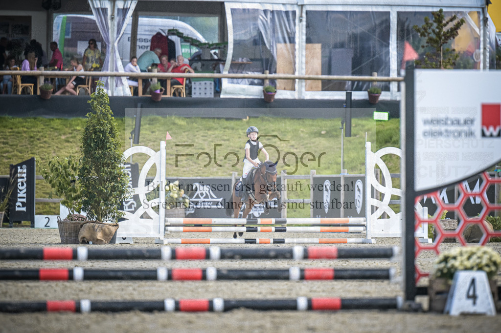 DOS_0662 | Entdecke hochwertige Reitturnierfotos von Foto Oger. Professionell, emotional und authentisch – jetzt Lieblingsmomente im Shop bestellen. - Realisiert mit Pictrs.com