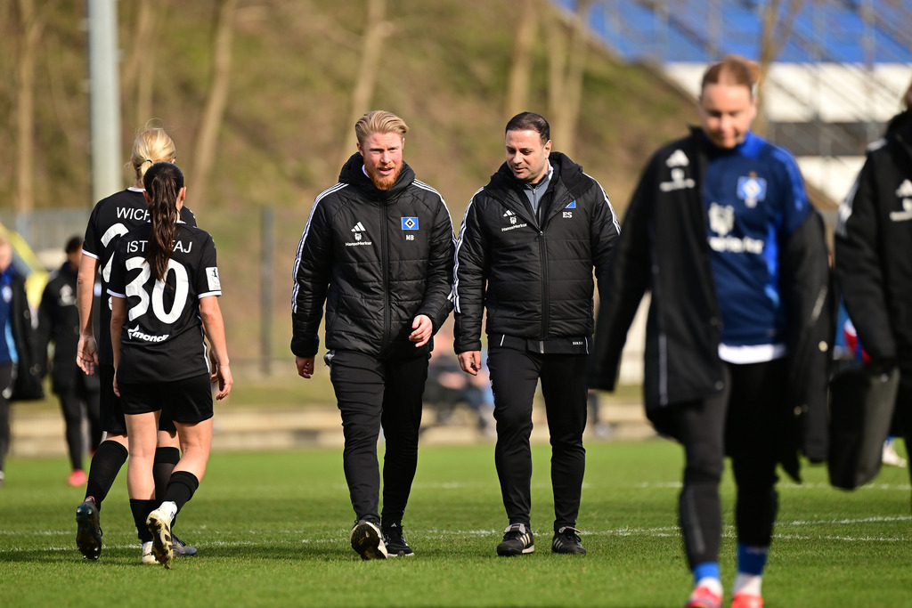 Fußball I Frauen I Saison 2024-2025 I 2. Bundesliga I 19. Spieltag I Hamburger SV - SV 67 Weinberg | Der Sportfotograf. - Realisiert mit Pictrs.com