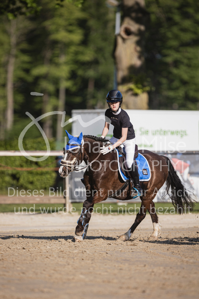 250501_MünsterHandorf_PonyTrophy-285 | Deine schönsten Turniermomente als professionelle Fotos! Entdecke hochwertige Pferdesport-Fotografie im Online-Shop. Jetzt Fotos finden & bestellen!