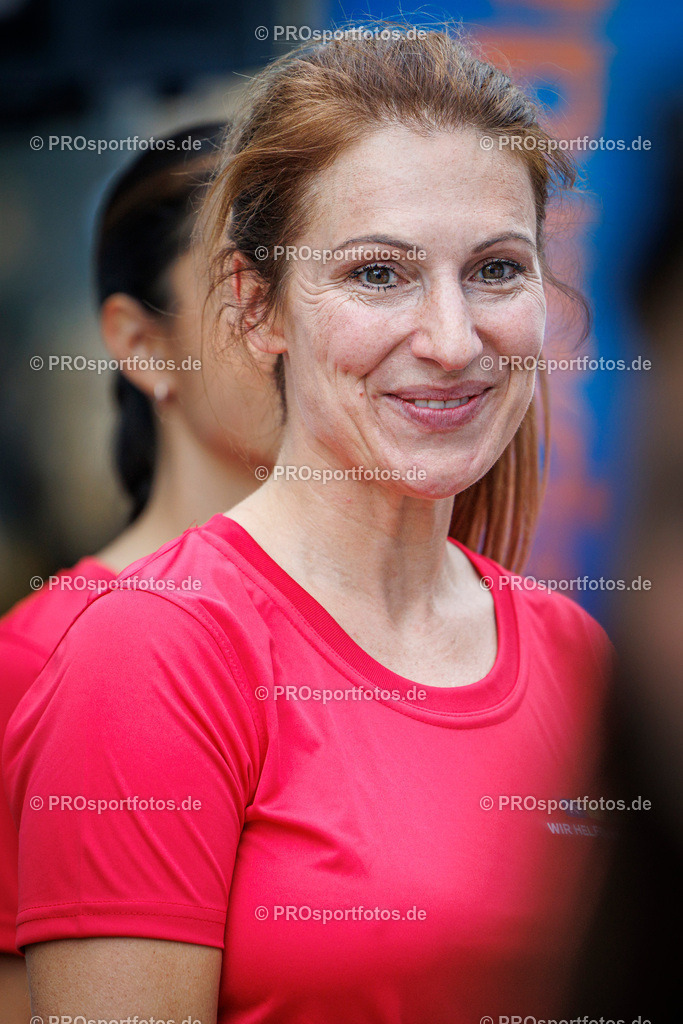 Sparda-Bank Altstadtlauf Köln; Köln, 15.08.2025 | Mara Bergmann beim Sparda-Bank Altstadtlauf Köln am 15.08.2025 in Köln (Nordrhein-Westfalen). 