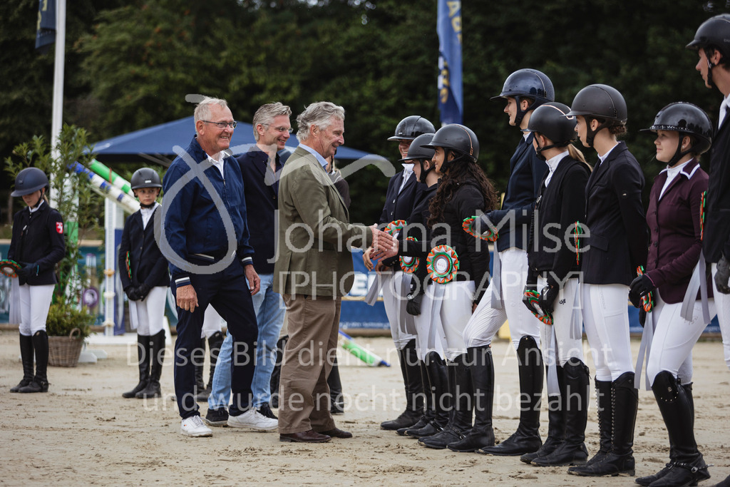 250712_BHO_ClearRoundTeam-505 | Deine schönsten Turniermomente als professionelle Fotos! Entdecke hochwertige Pferdesport-Fotografie im Online-Shop. Jetzt Fotos finden & bestellen!