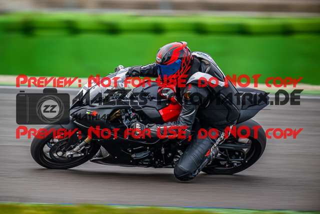 MaZZes_FotoMatrix_230410_4211 | ROT