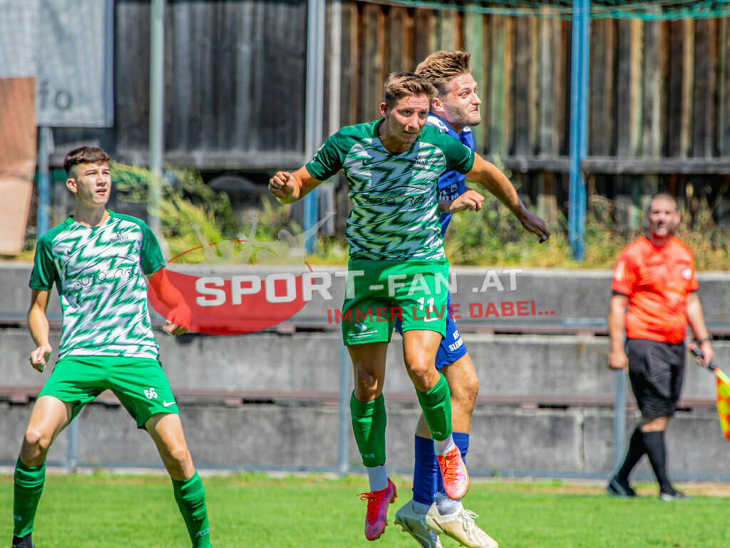 ASV Klagenfurt - Donau Klagenfurt | Julian Horr (SV Donau Klagenfurt #66) Izidor Kamsek (SV Donau Klagenfurt #11) Denis Tomic (ASV Klagenfurt #17) Assistant Referee Peter Heiss ; ASV Klagenfurt - Donau Klagenfurt am 31.07.2022 in Klagenfurt
(ASV Platz Annabichl), AUSTRIA, (Photo by Ernst Krawagner sport-fan.at) - Realisiert mit Pictrs.com
