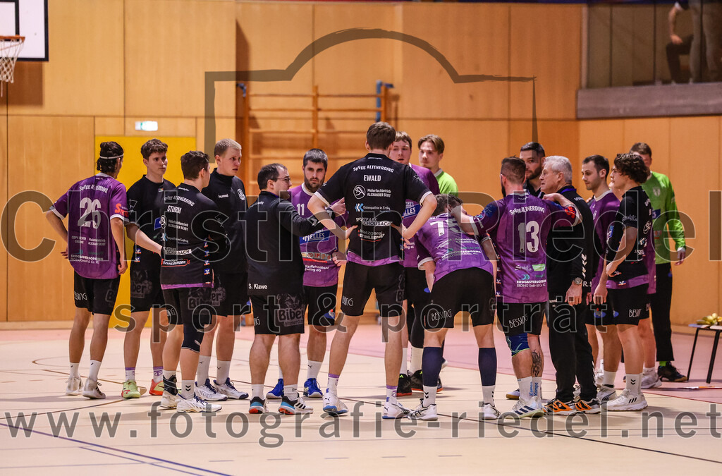 2024-12-14_057_SpVgg_Altenerding_gegen_MTV_Pfaffenhofen | Erding, Deutschland, 14.12.2024:Handball, Bezirksoberliga Männer 2024 / 2025, 10. Spieltag, SpVgg Altenerding gegen MTV Pfaffenhofen, Endergebnis: 32:30Foto: Christian Riedel / fotografie-riedel.net