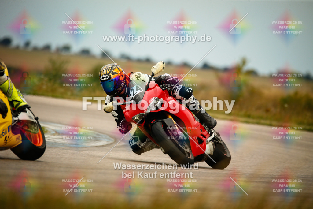 _MOT6881 | Hier findet Ihr Bilder von Touristenfahrten auf der Nürburgring Nordschleife oder von anderen Veranstaltungen die ich besucht habe. Viel Spass beim Durch Schauen 