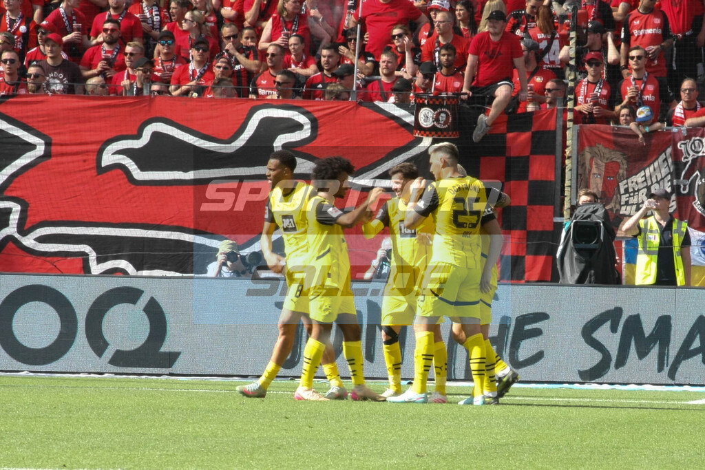 Bayer 04 Leverkusen - Borussia Dortmund | BVB Torjubel - © Sportfoto-Sale (MK) - Realisiert mit Pictrs.com