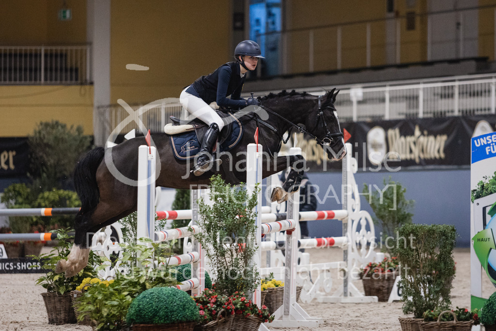 230210_Warstein_PonyStil-L-208 | Deine schönsten Turniermomente als professionelle Fotos! Entdecke hochwertige Pferdesport-Fotografie im Online-Shop. Jetzt Fotos finden & bestellen!