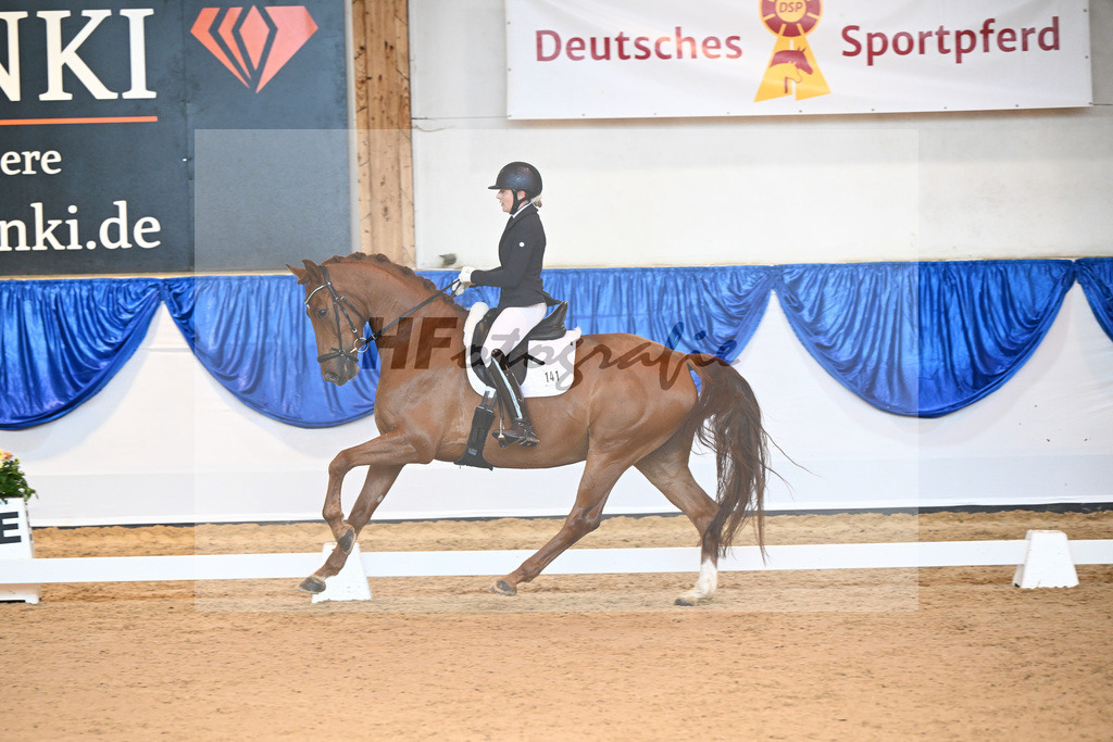 Kat-Nr. 141 Valentino_Hauptmann_14240610 | hf-fotografie - Realisiert mit Pictrs.com