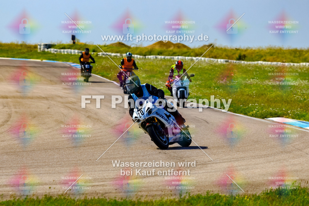 020-3863 | Hier findet Ihr Bilder von Touristenfahrten auf der Nürburgring Nordschleife oder von anderen Veranstaltungen die ich besucht habe. Viel Spass beim Durch Schauen 